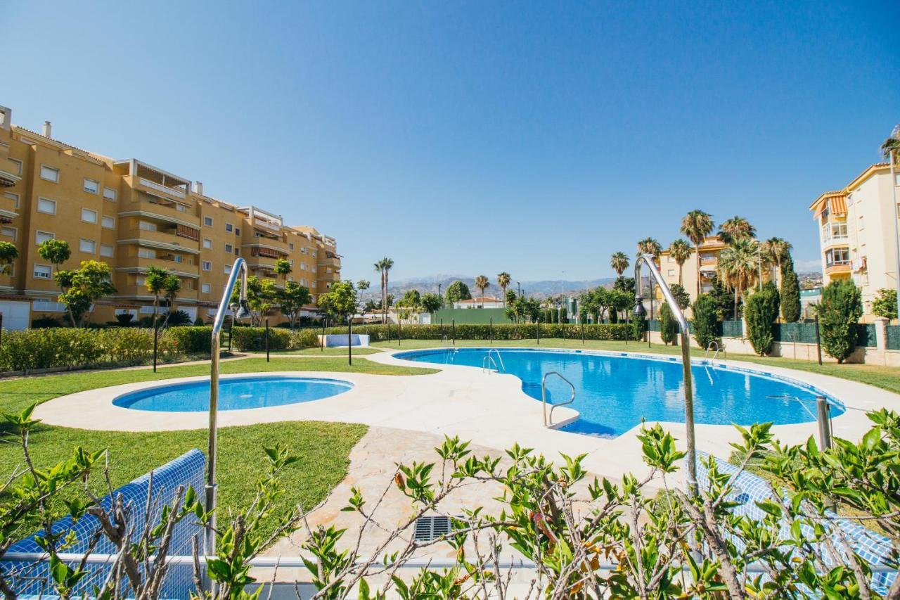 Espectacular Residencial En 2A Linea Piscina Tenis Algarrobo Costa Bagian luar foto