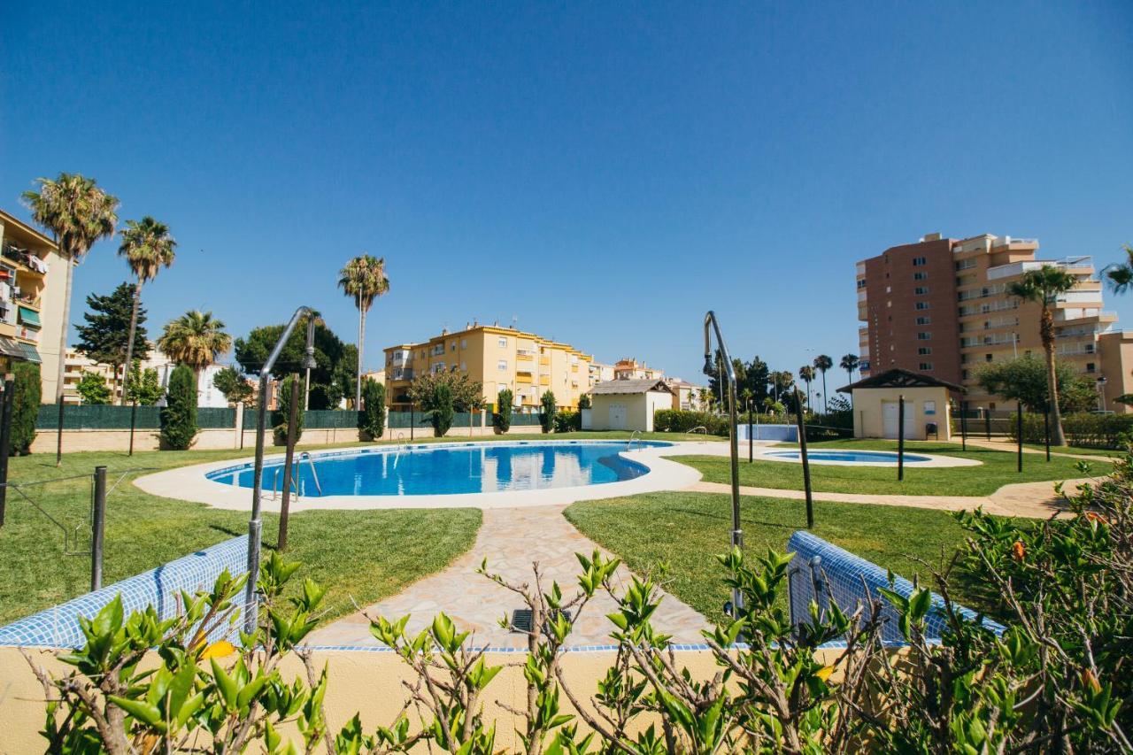 Espectacular Residencial En 2A Linea Piscina Tenis Algarrobo Costa Bagian luar foto